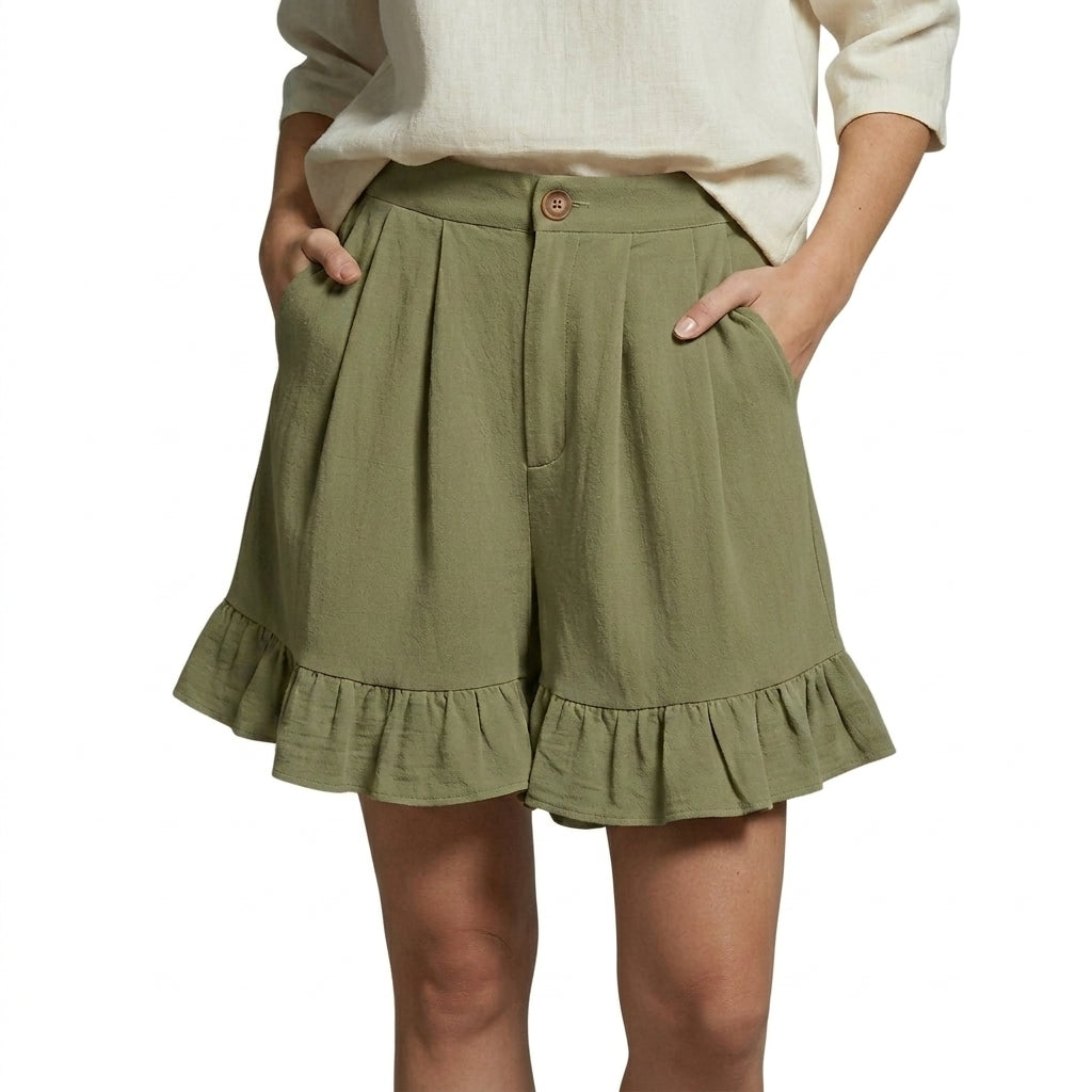 Damernas shorts med hög midja och veckad framsida samt volangkant och sidofickor-Shorts for women-Fjallbarn