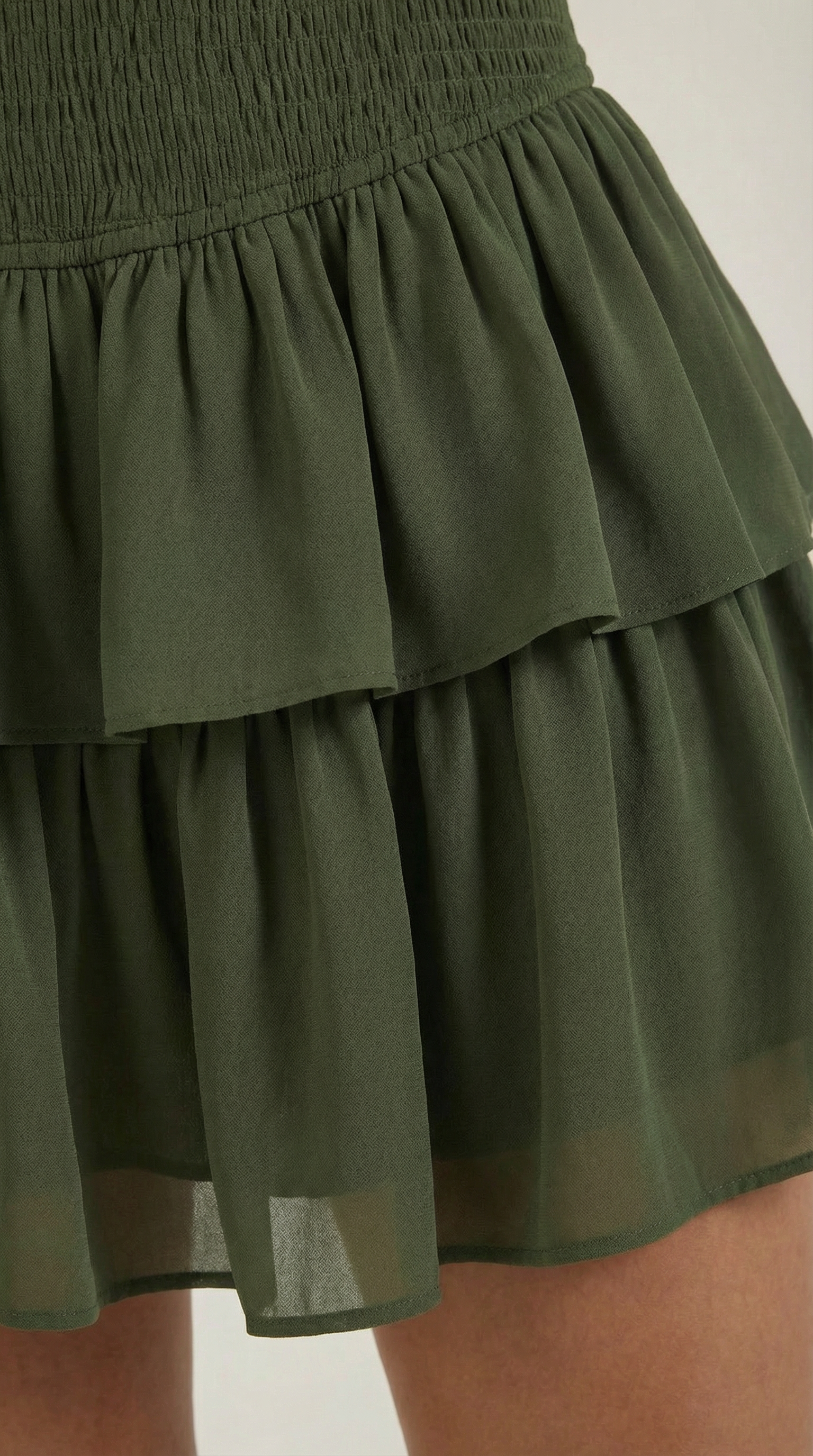 Damkjol med hög rynkad midja och volanger i minilängd-Skirt for women-Fjallbarn