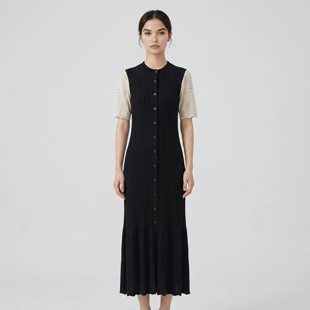 Damklänning i stickad ribbstruktur med krage och knäppning-Midi Dress-Fjallbarn