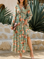 Damklänning maxi med långa ärmar och V-ringning med lagerdelad kjol och blommönster-Maxi Dress-Fjallbarn