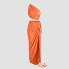 Dammaxiklänning med asymmetrisk enaxlad form och rynkade detaljer-Maxi Dress-Fjallbarn