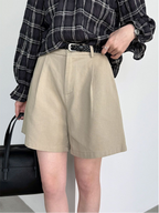 Damshorts med hög midja, veck, bälteshällor och sidofickor-Shorts for women-Fjallbarn