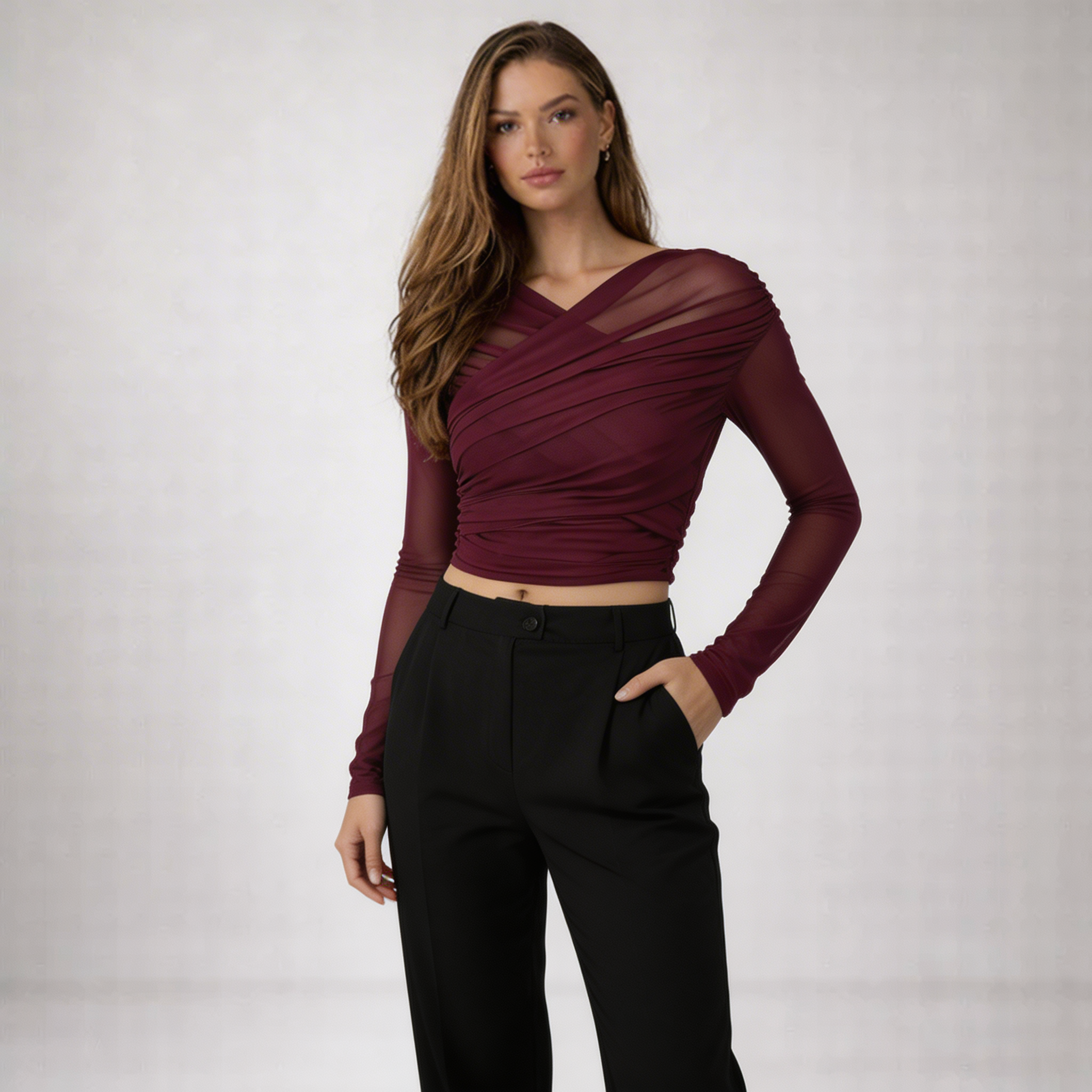 Damtopp i skir mesh med draperad framsida och långa ärmar-Tops for women-Fjallbarn