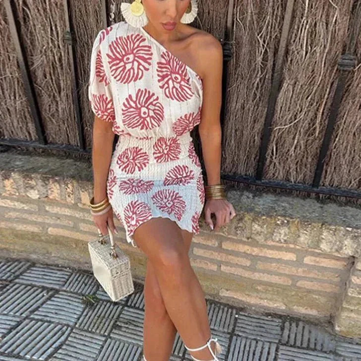 Enaxlad smockad miniklänning för dam-Mini Dress-Fjallbarn