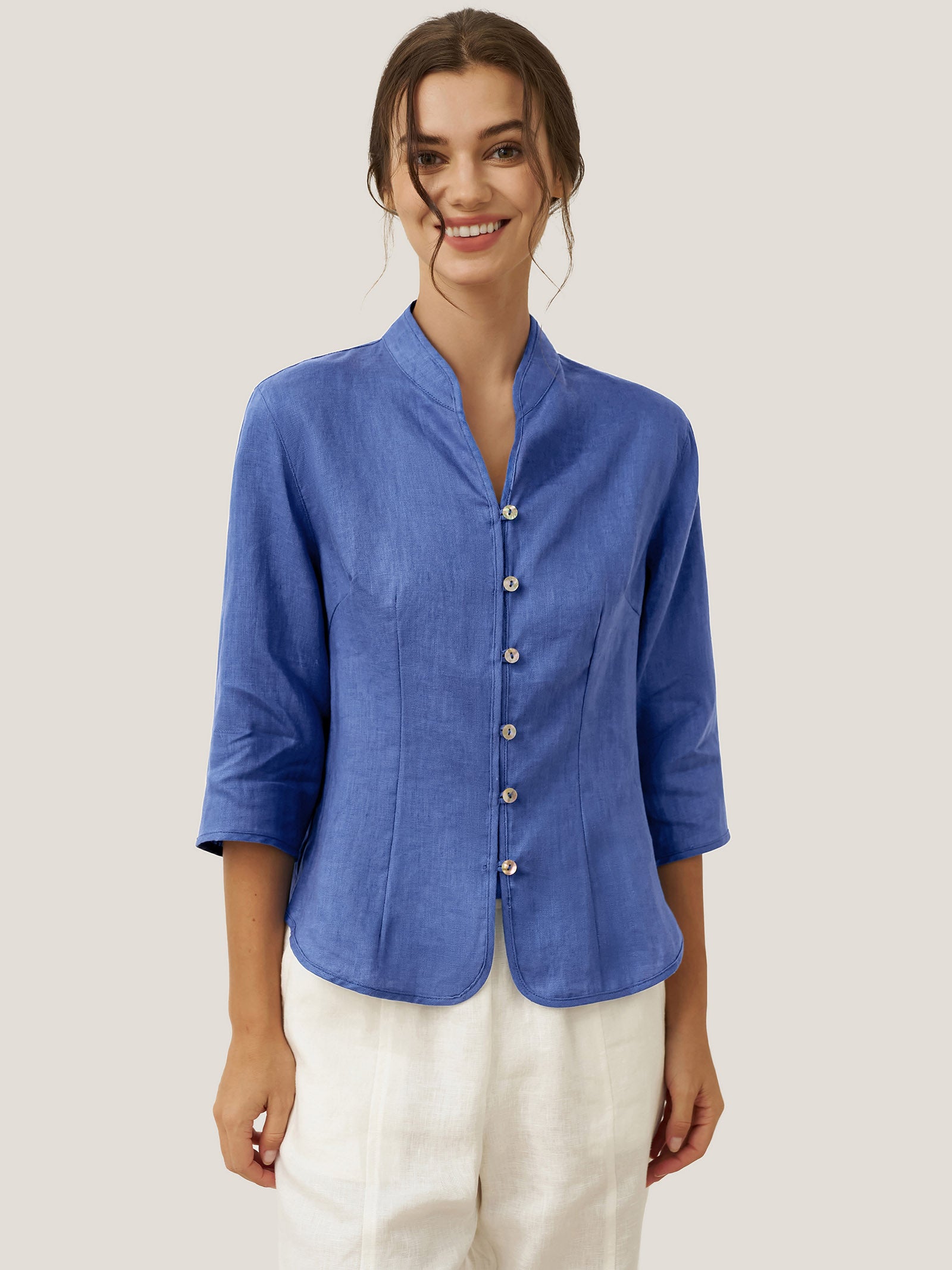 Figursydd linneskjorta med kinakrage för dam-Shirts for women-Fjallbarn