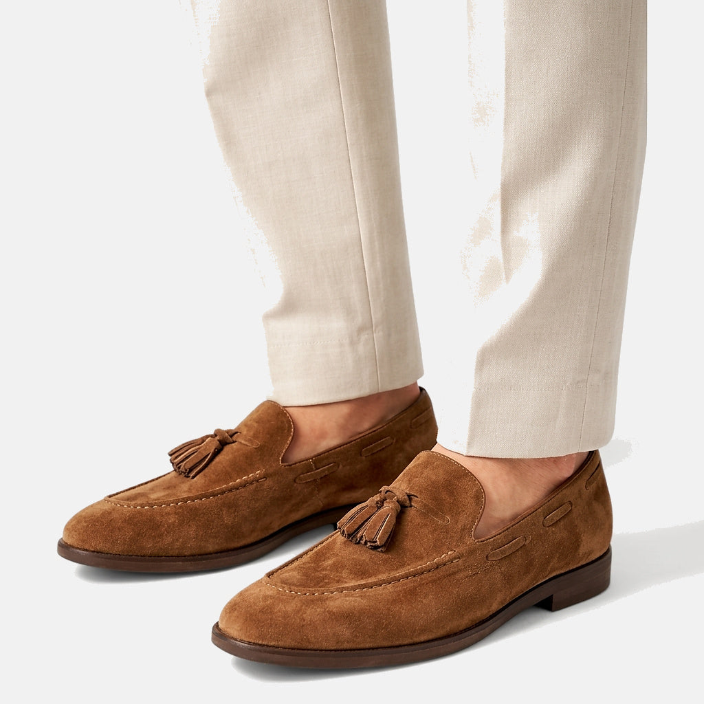Herrloafers med tofsar, mockasinsöm och dekorativ snörning-Footwear for men-Fjallbarn