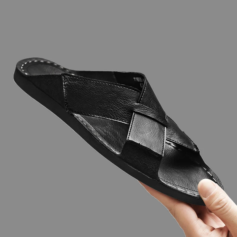 Herrsandal med öppen tå och korsade remmar-Footwear for men-Fjallbarn