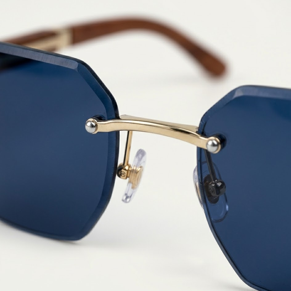 Herrsolglasögon med geometriska linser och metallbrygga-Glasses for men-Fjallbarn