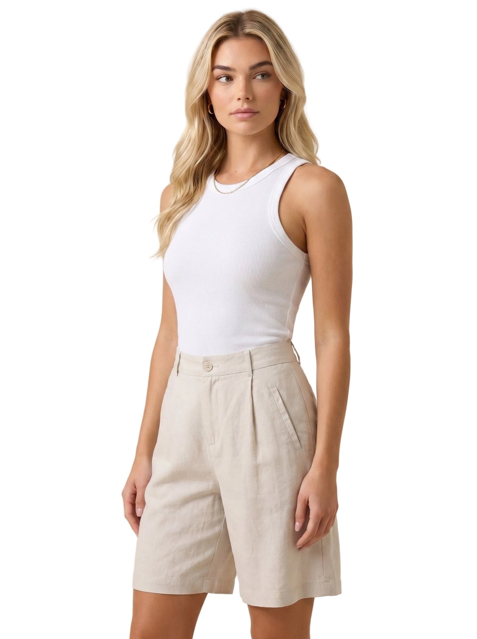 Knälånga plisserade shorts i linneblandning för dam-Shorts for women-Fjallbarn
