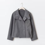 Kort damjacka med ståkrage och knäppning-Jacket for women-Fjallbarn