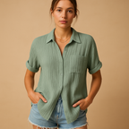 Kortärmad damskjorta med krage och bröstficka-Blouses for women-Fjallbarn