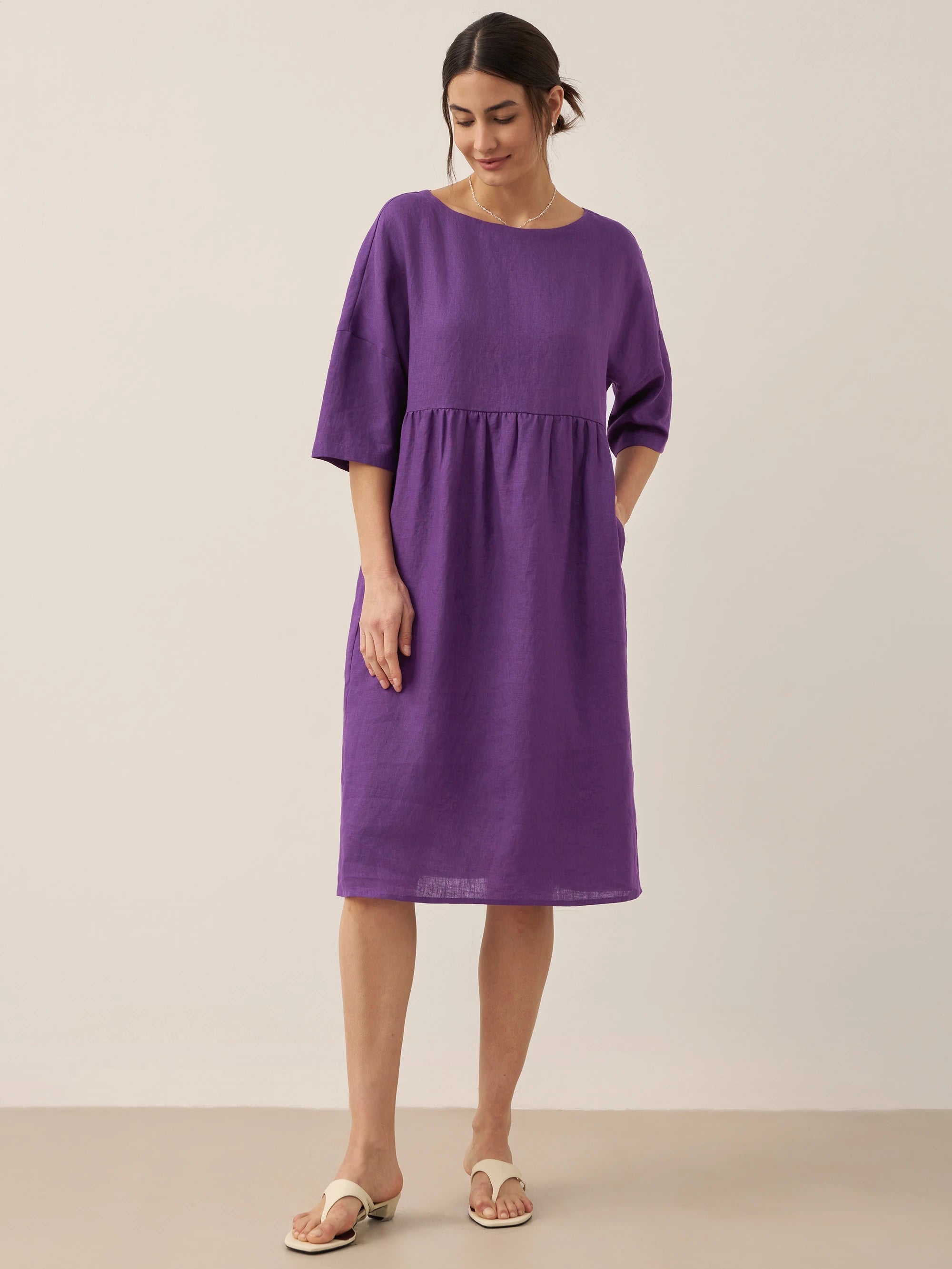 Kortärmad midiklänning i linne för dam-Midi Dress-Fjallbarn
