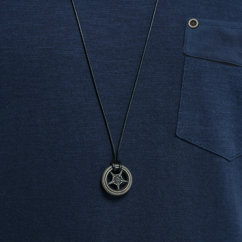 Kortärmad t-shirt med V-ringning och ficka för herr-T-Shirts & Polos for men-Fjallbarn