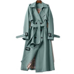 Lång trenchcoat för dam med bälte och rutigt foder-Coats for women-Fjallbarn