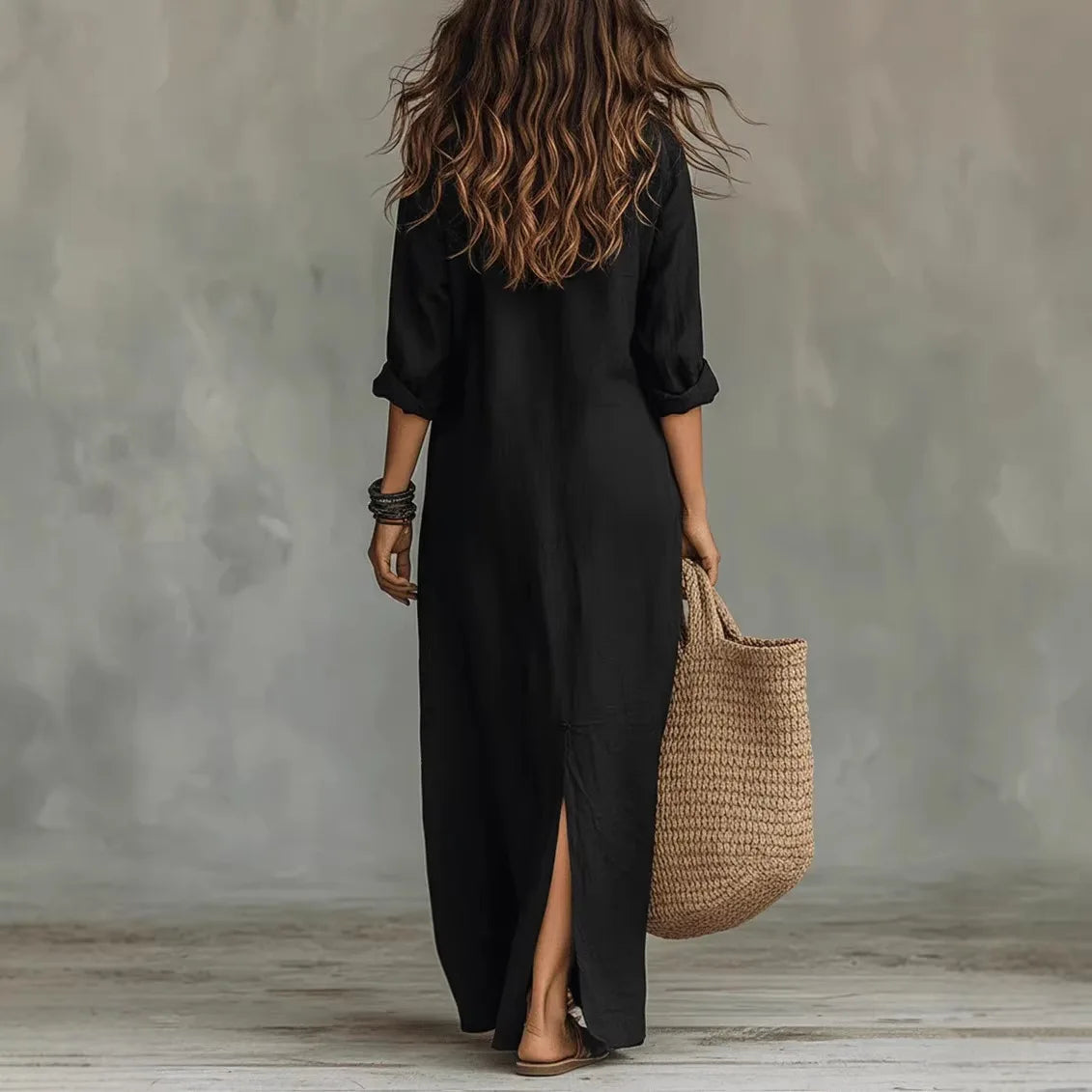 Långärmad maxiklänning med knappar för dam-Maxi Dress-Fjallbarn