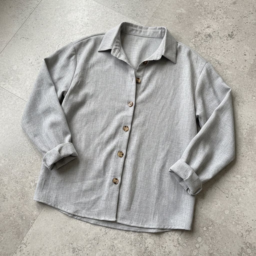 Långärmad skjorta med spetsig krage för dam-Blouses for women-Fjallbarn
