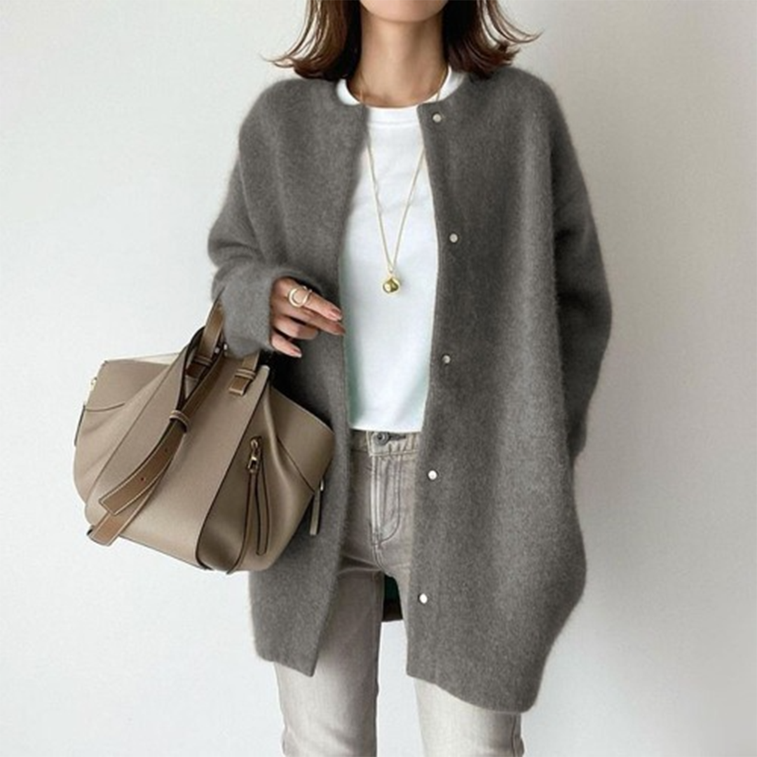 Långstickad kofta för dam med tryckknappar-Cardigan for women-Fjallbarn
