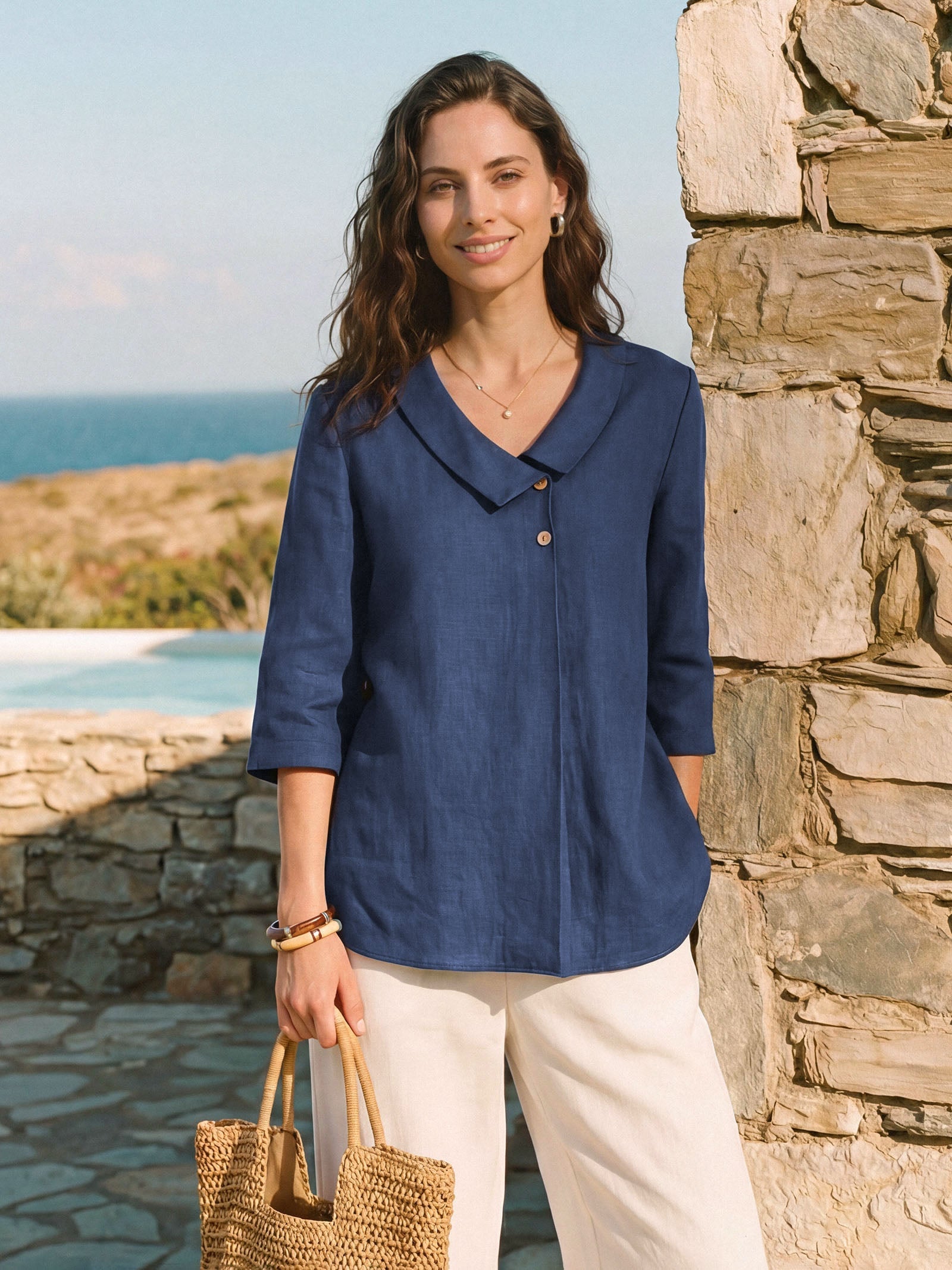 Linnetopp för dam med asymmetrisk krage-Tops for women-Fjallbarn
