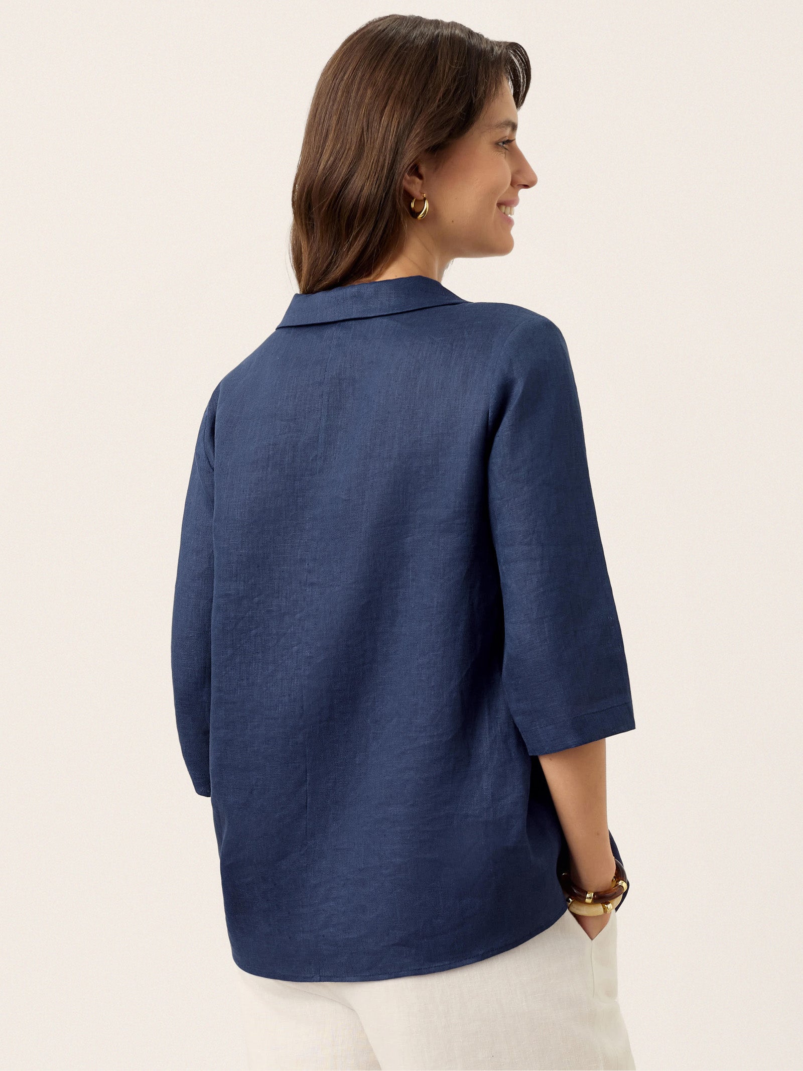 Linnetopp för dam med asymmetrisk krage-Tops for women-Fjallbarn