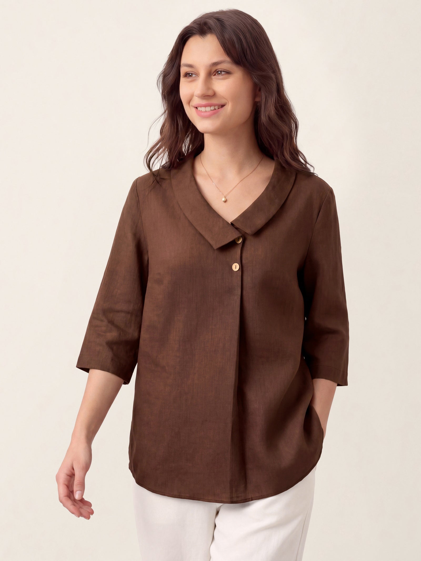 Linnetopp för dam med asymmetrisk krage-Tops for women-Fjallbarn