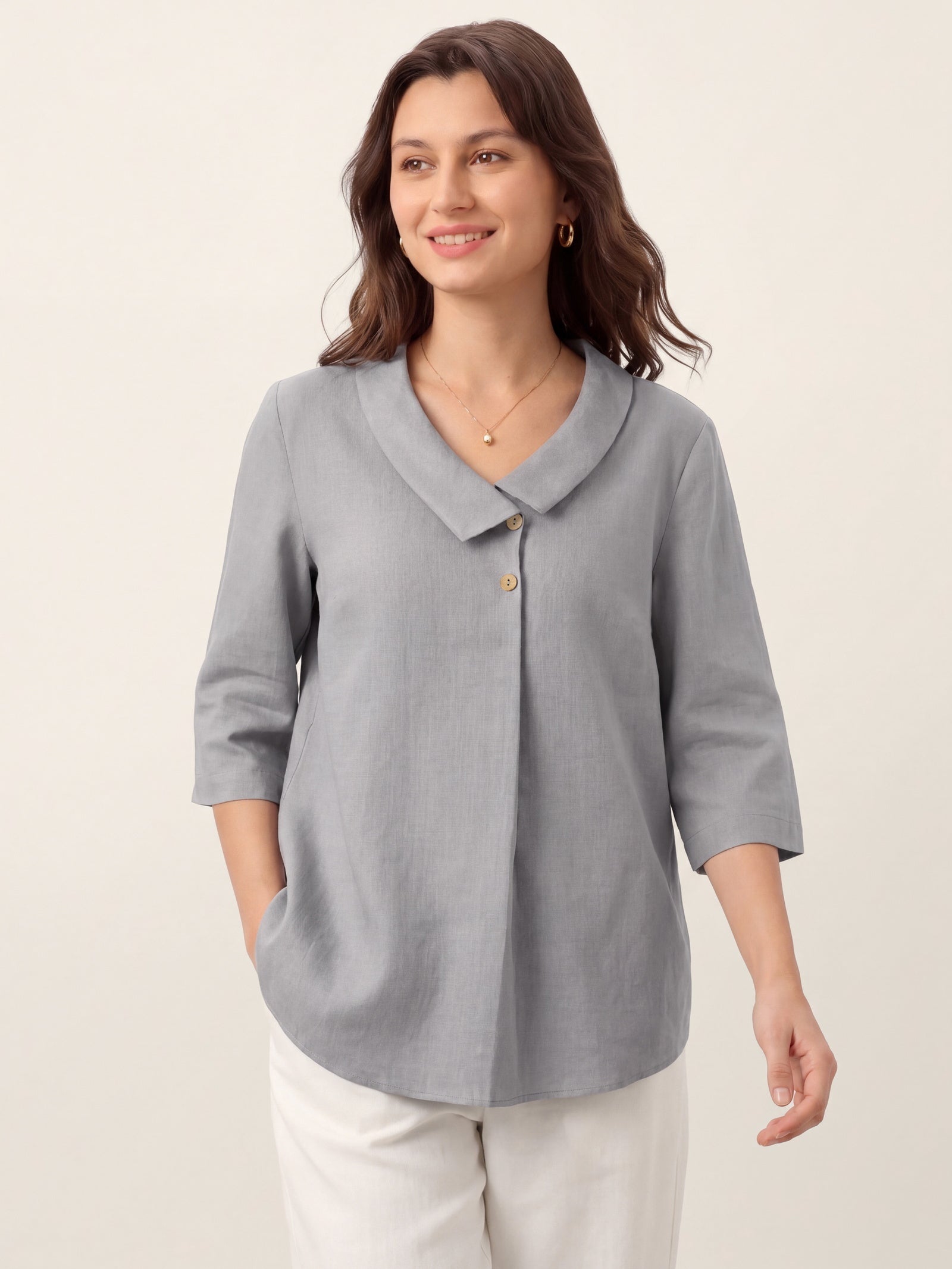 Linnetopp för dam med asymmetrisk krage-Tops for women-Fjallbarn