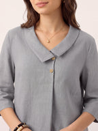 Linnetopp för dam med asymmetrisk krage-Tops for women-Fjallbarn