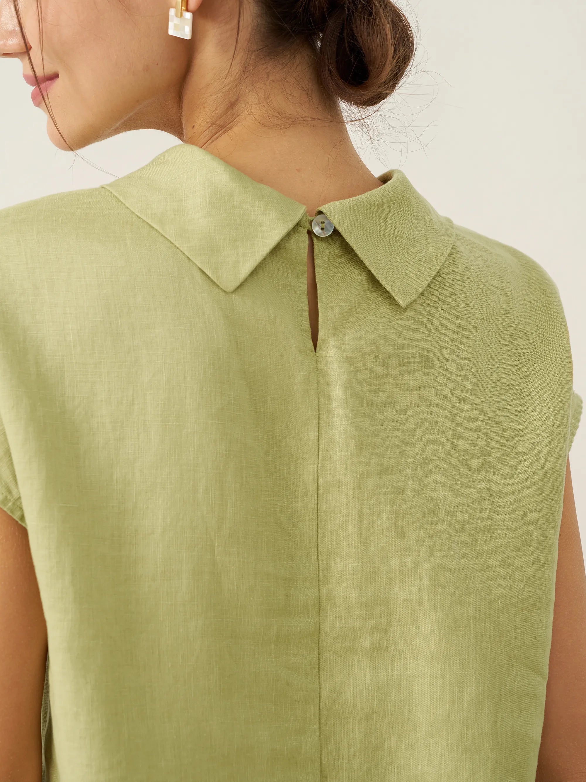 Linnetopp med holkärm och krage för dam-Tops for women-Fjallbarn