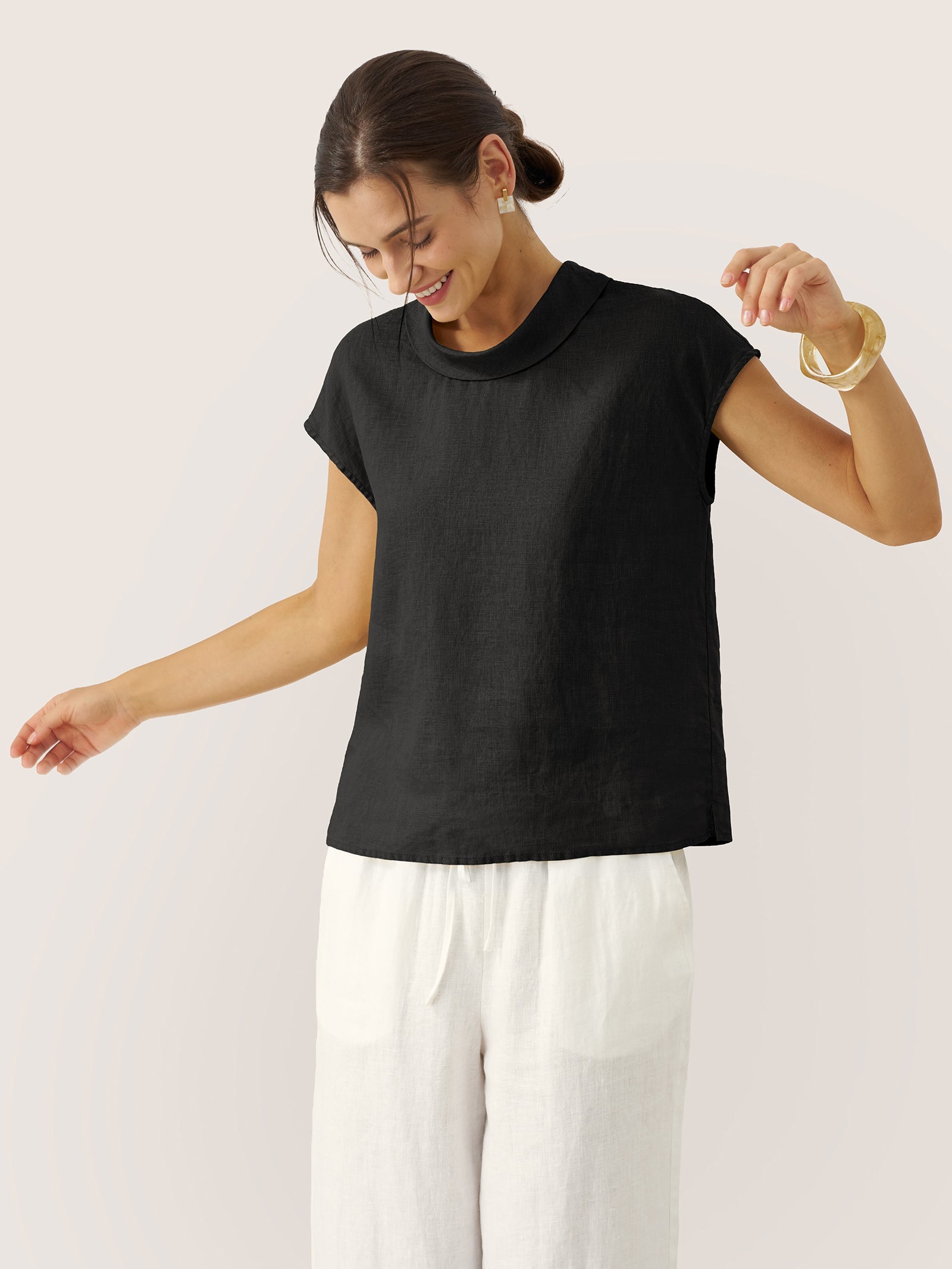 Linnetopp med holkärm och krage för dam-Tops for women-Fjallbarn