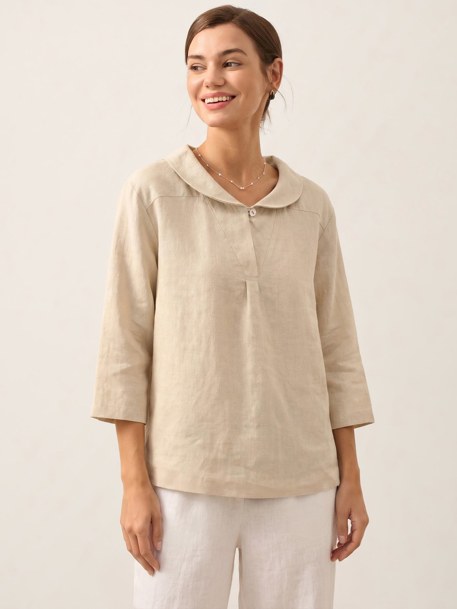 Linnetopp med sjalkrage och V-ringning för dam-Tops for women-Fjallbarn