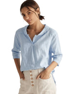 Linnetopp med sjalkrage och V-ringning för dam-Tops for women-Fjallbarn