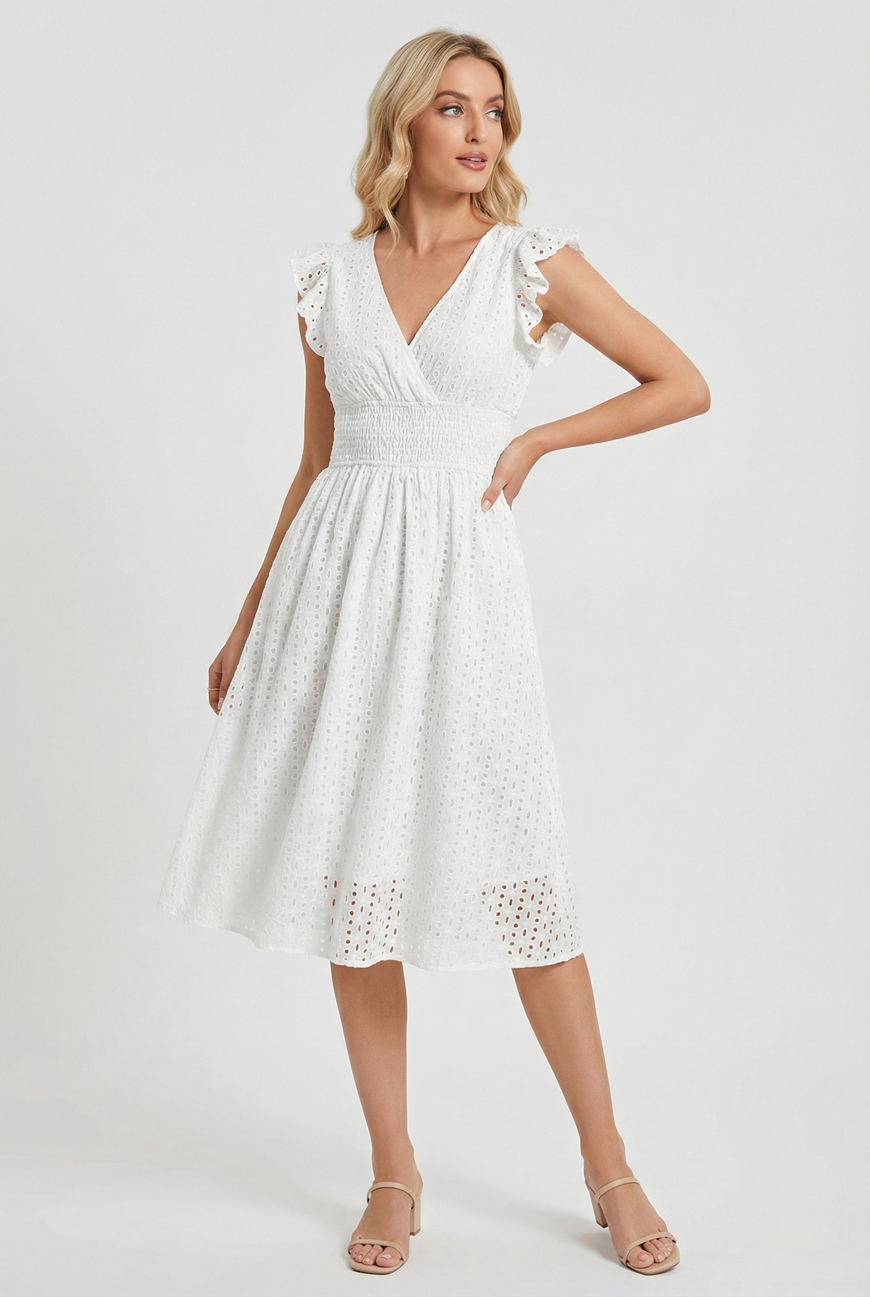 Midi-klänning med broderie anglaise och smockad midja för dam-Midi Dress-Fjallbarn