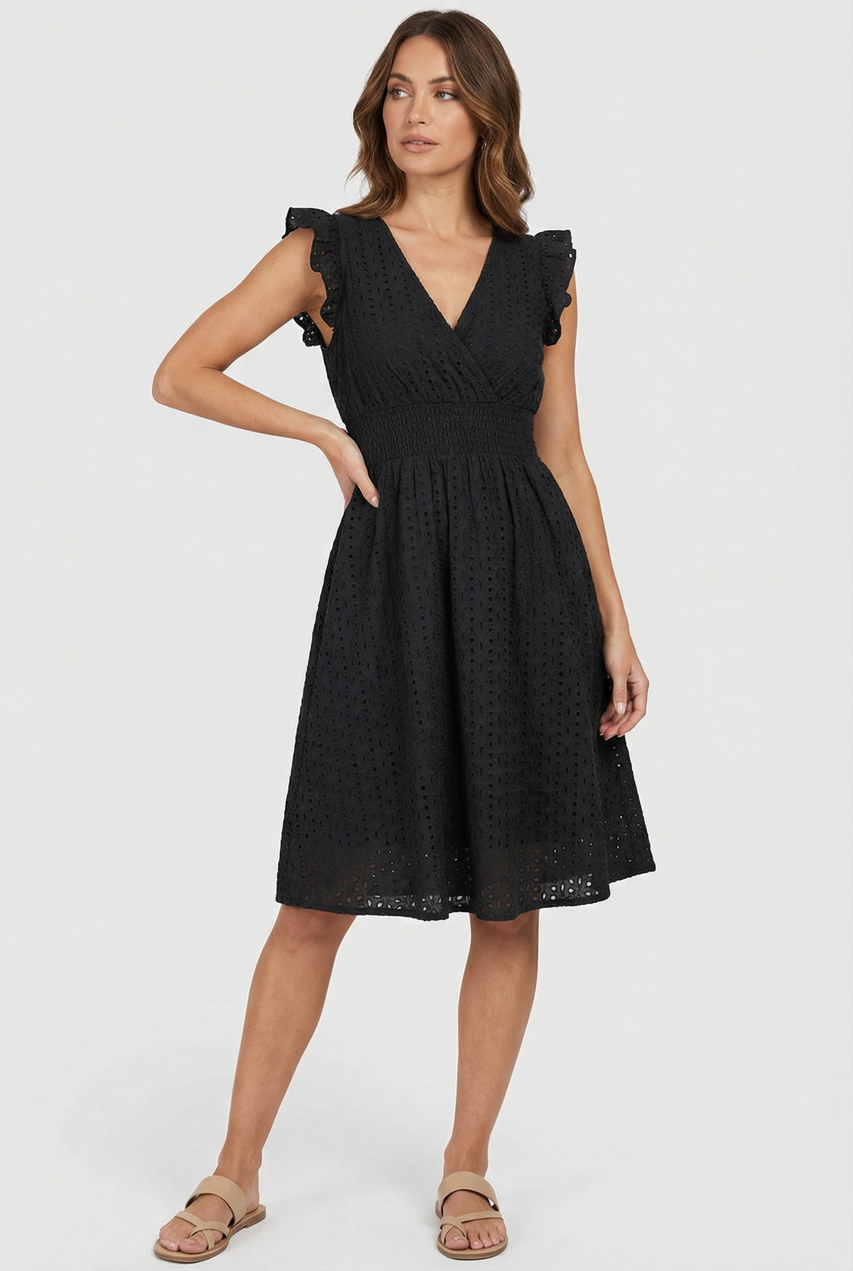 Midi-klänning med broderie anglaise och smockad midja för dam-Midi Dress-Fjallbarn