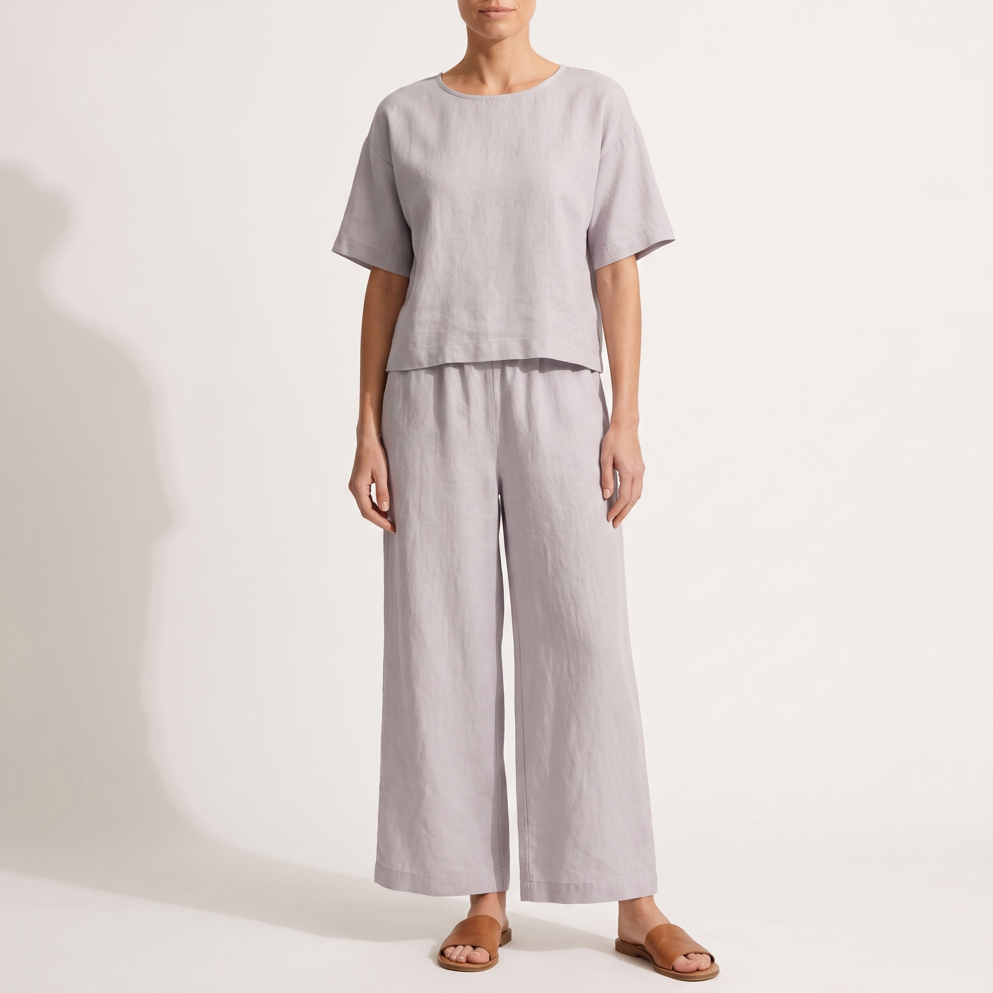 Mönstrat set med kortärmad topp och byxor för dam-Sets for women-Fjallbarn
