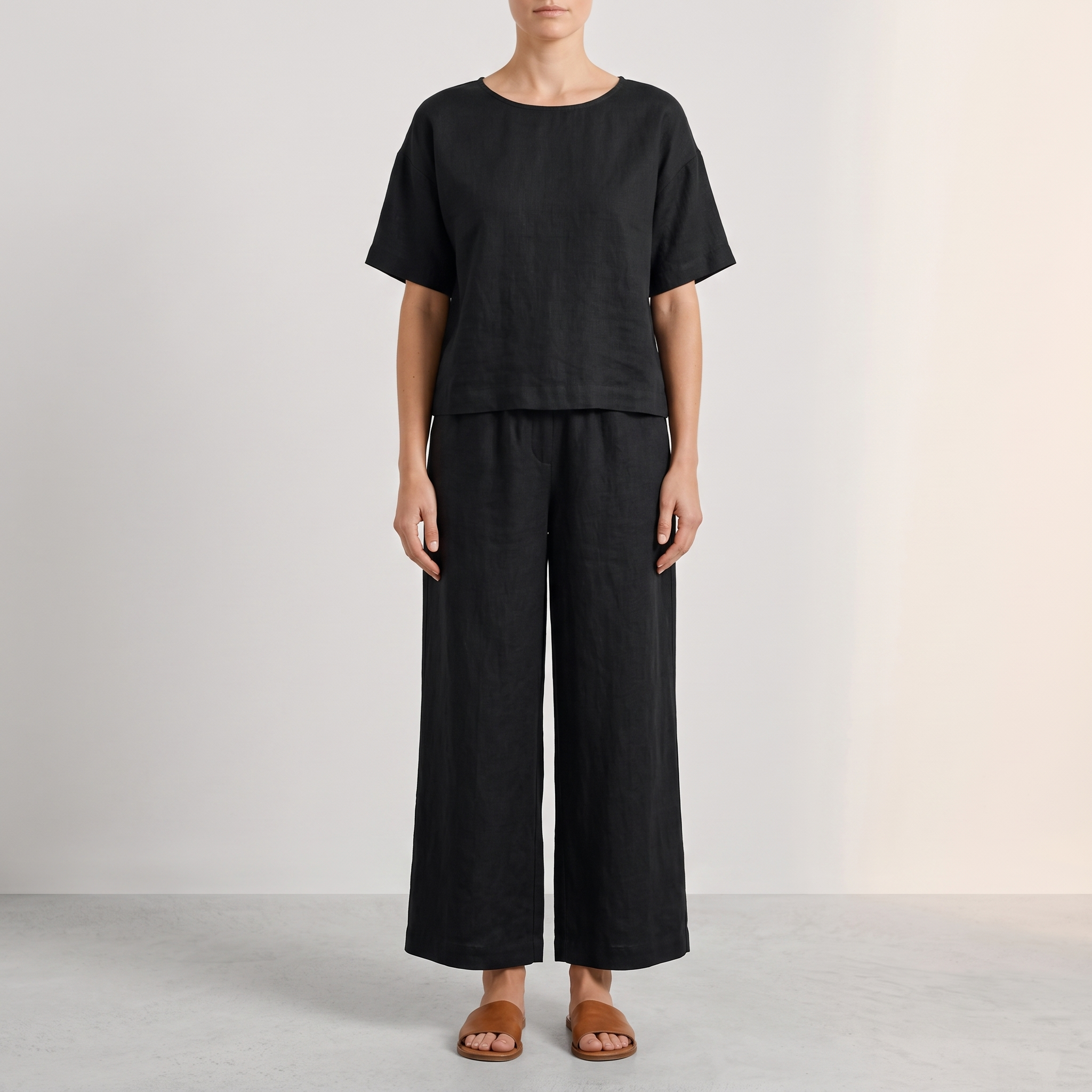 Mönstrat set med kortärmad topp och byxor för dam-Sets for women-Fjallbarn