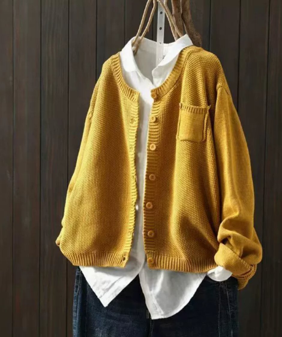 Oversize-kofta i stickat material för dam med knappar fram-Cardigan for women-Fjallbarn