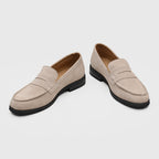 Penny-loafers i mocka för herrar med kontrastsömmar-Footwear for men-Fjallbarn