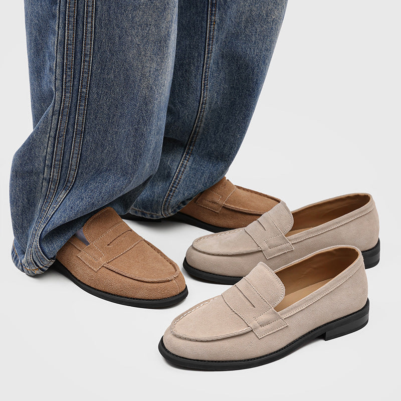 Penny-loafers i mocka för herrar med kontrastsömmar-Footwear for men-Fjallbarn