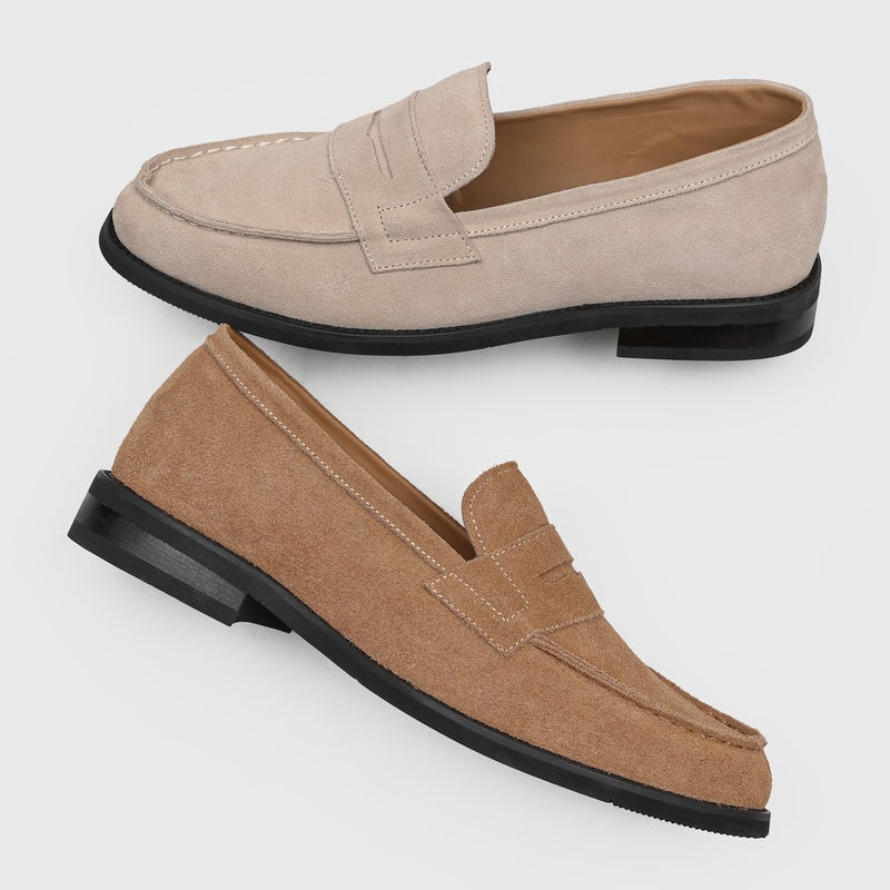 Penny-loafers i mocka för herrar med kontrastsömmar-Footwear for men-Fjallbarn