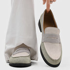 Penny-loafers i mocka för herrar med kontrastsömmar-Footwear for men-Fjallbarn