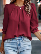 Plisserad blus med rund hals för dam-Blouses for women-Fjallbarn