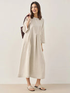 Plisserad midiklänning i linne med båthals för dam-Midi Dress-Fjallbarn
