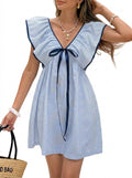Randig miniklänning för dam med volangärmar-Mini Dress-Fjallbarn