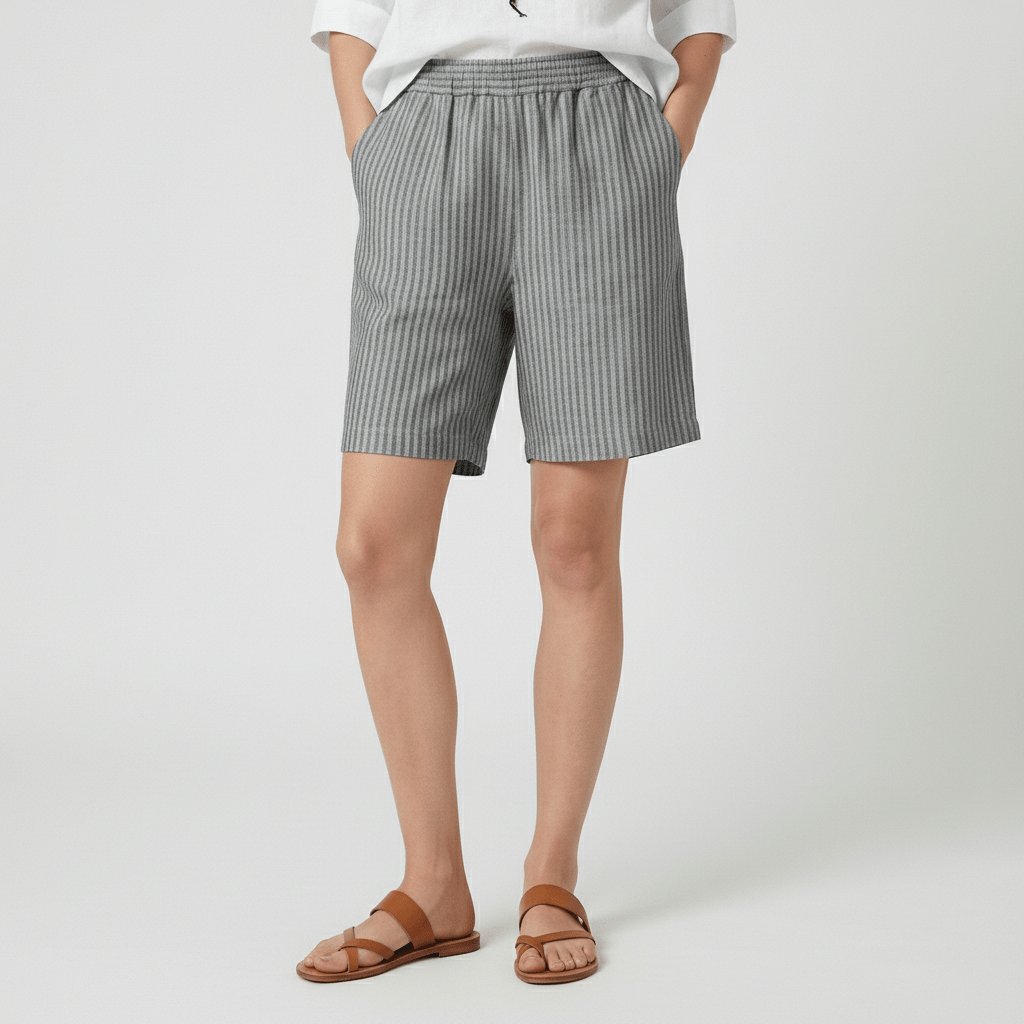 Randiga shorts med avslappnad passform för dam-Shorts for women-Fjallbarn