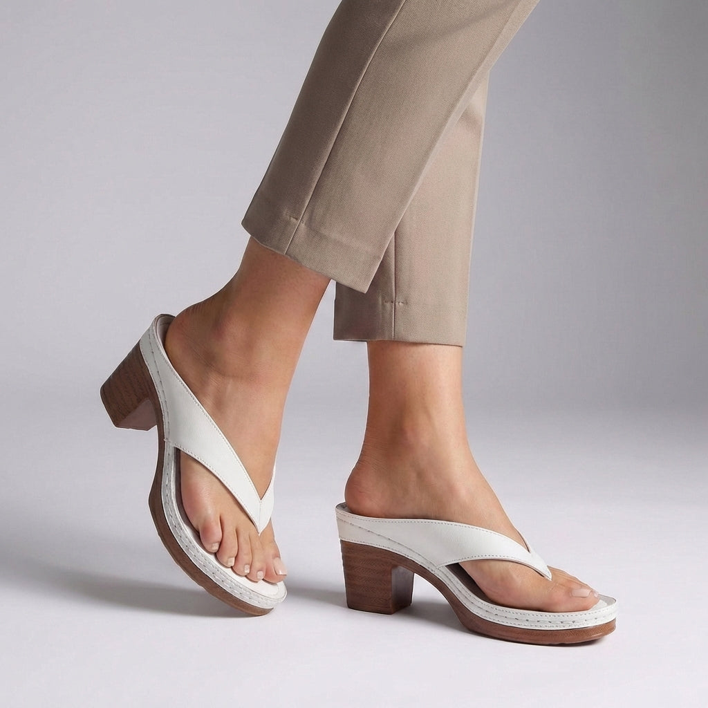Sandaletter med blockklack och tårem för dam-Footwear for women-Fjallbarn