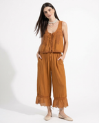 Set med spetsväst och byxor med vida ben för dam-Sets for women-Fjallbarn