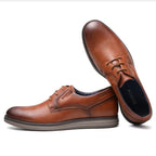 Snörskor i Derby-modell för herr med kontrasterande sula-Footwear for men-Fjallbarn