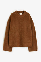 Stickad tröja för dam med rund halsringning och nedhasade axlar-Sweaters for Women-Fjallbarn