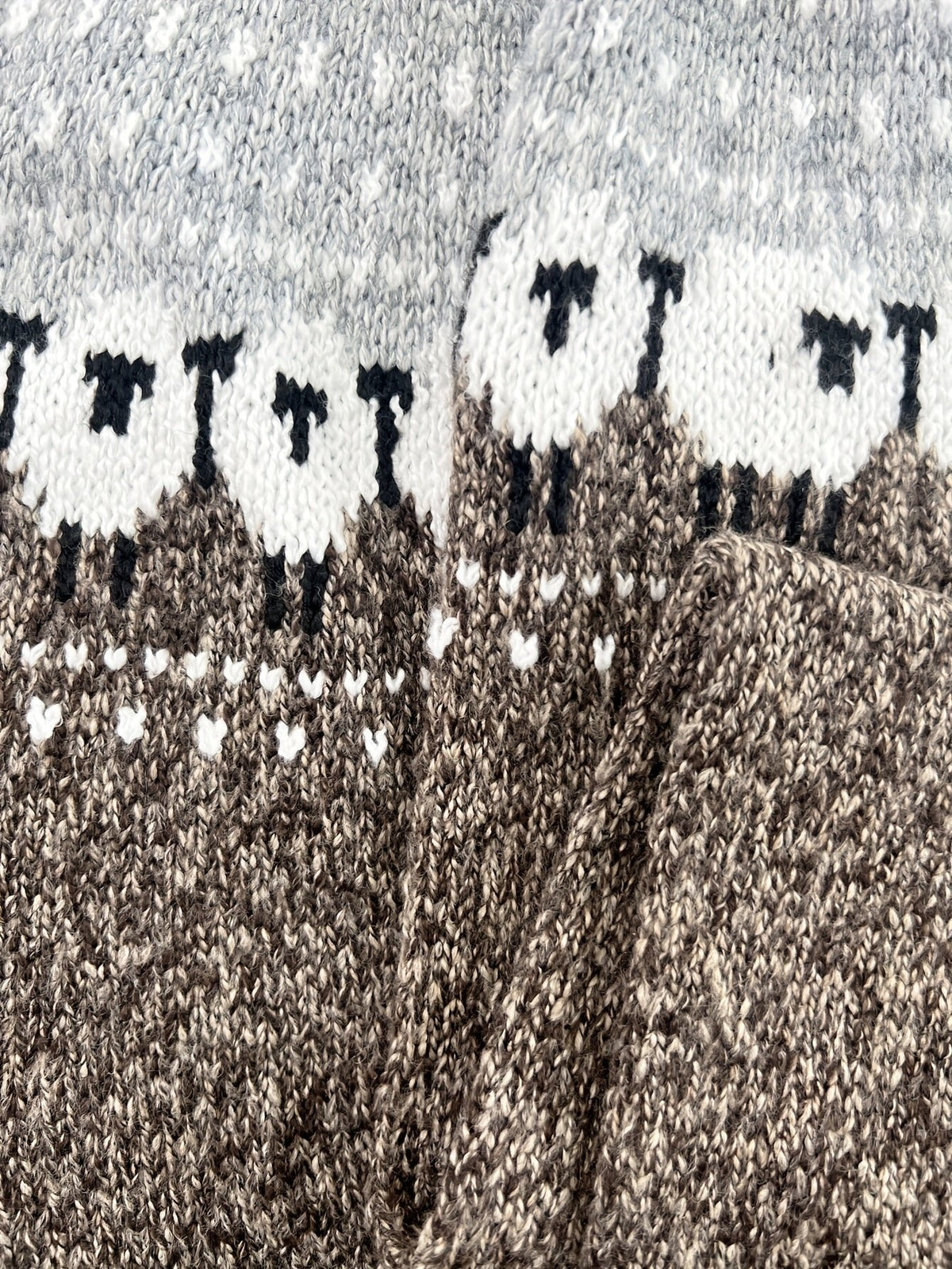 Stickad tröja med får-jacquard för dam-Sweaters for Women-Fjallbarn