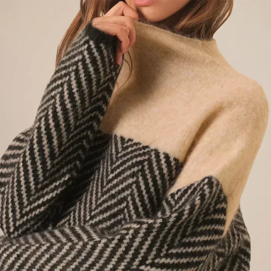 Stickad tröja med mock neck och chevronmönster för dam-Sweaters for Women-Fjallbarn