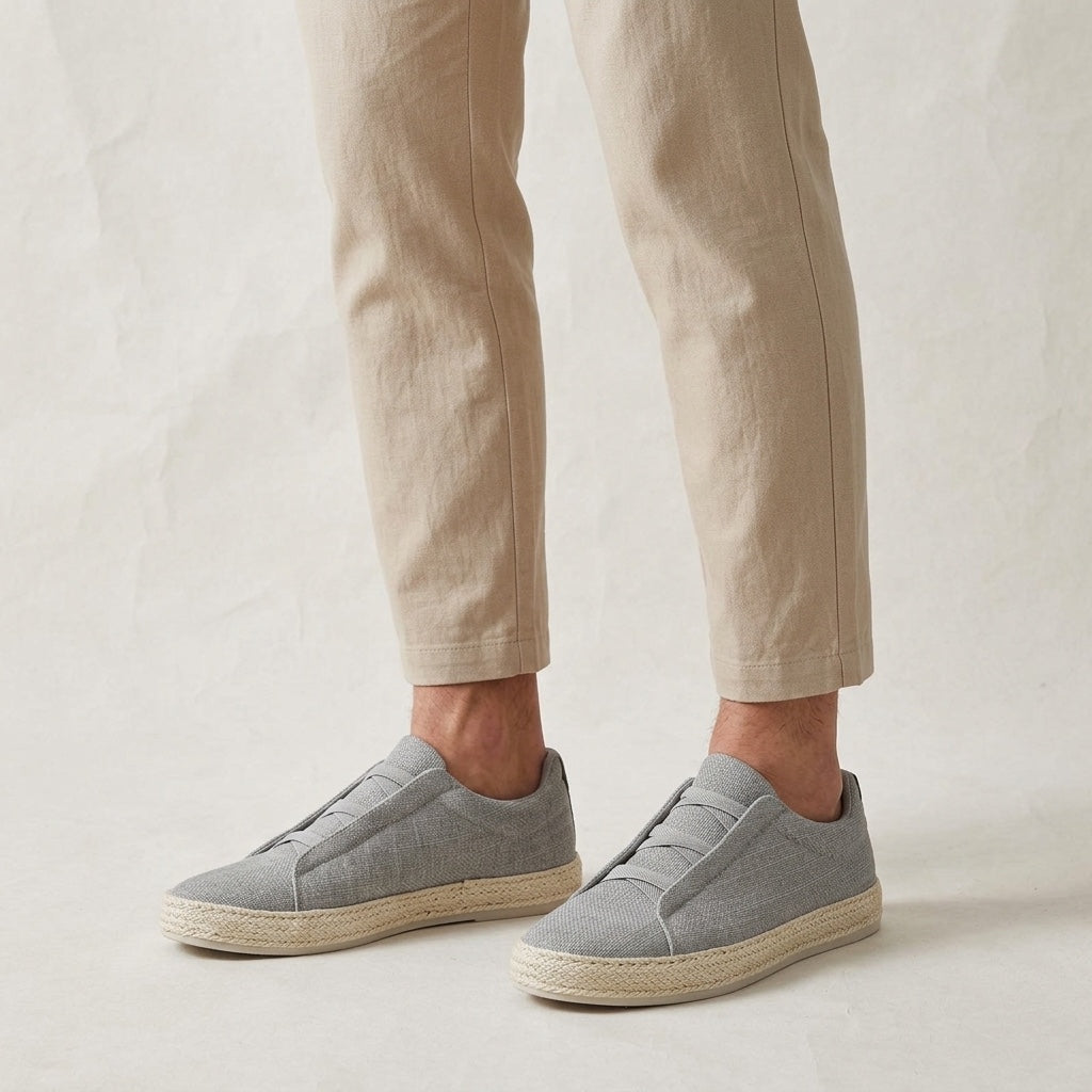 Stickade slip-on-sneakers för män med jutekant-Footwear for men-Fjallbarn